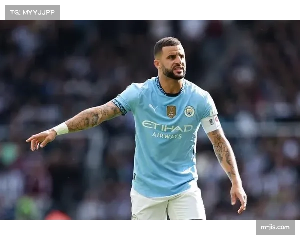 英超对种族歧视行为终身禁赛，加强球场安全